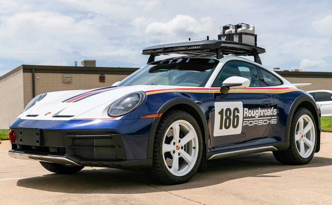 2024 Porsche 992 Dakar - Image 3 of 31
