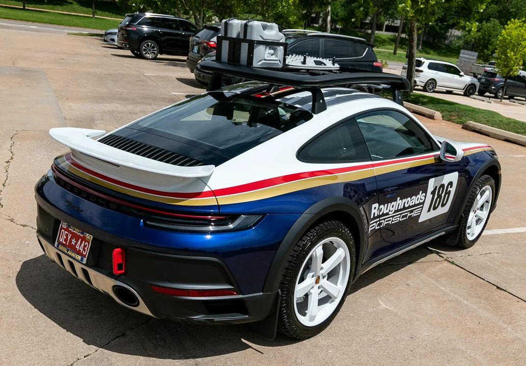 2024 Porsche 992 Dakar - Image 10 of 31
