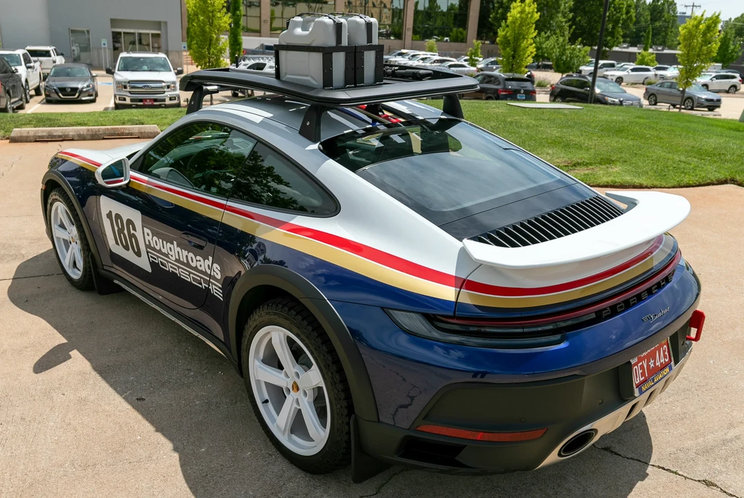 2024 Porsche 992 Dakar - Image 6 of 31