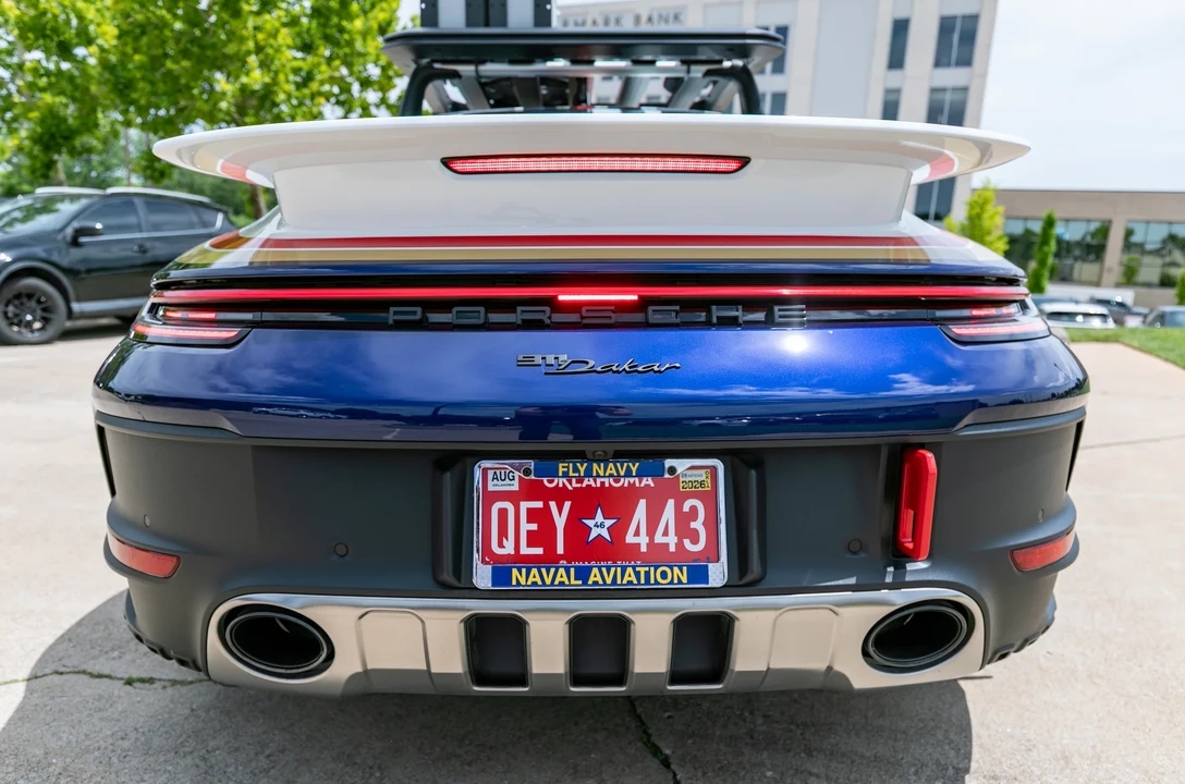 2024 Porsche 992 Dakar - Image 8 of 31