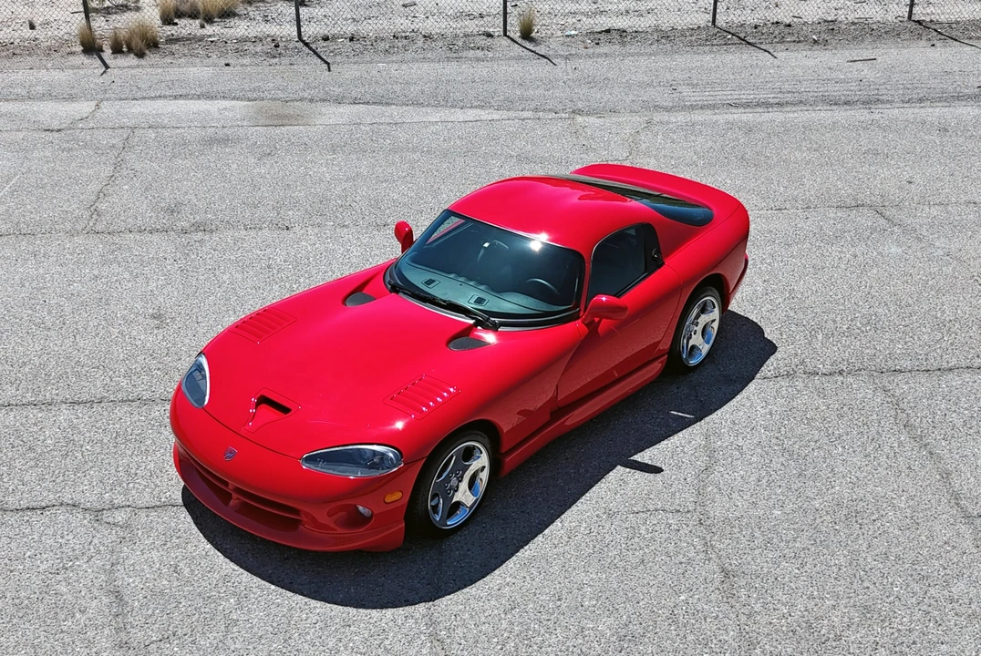 2001 Dodge Viper GTS 2nd Gen - Image 22 of 31