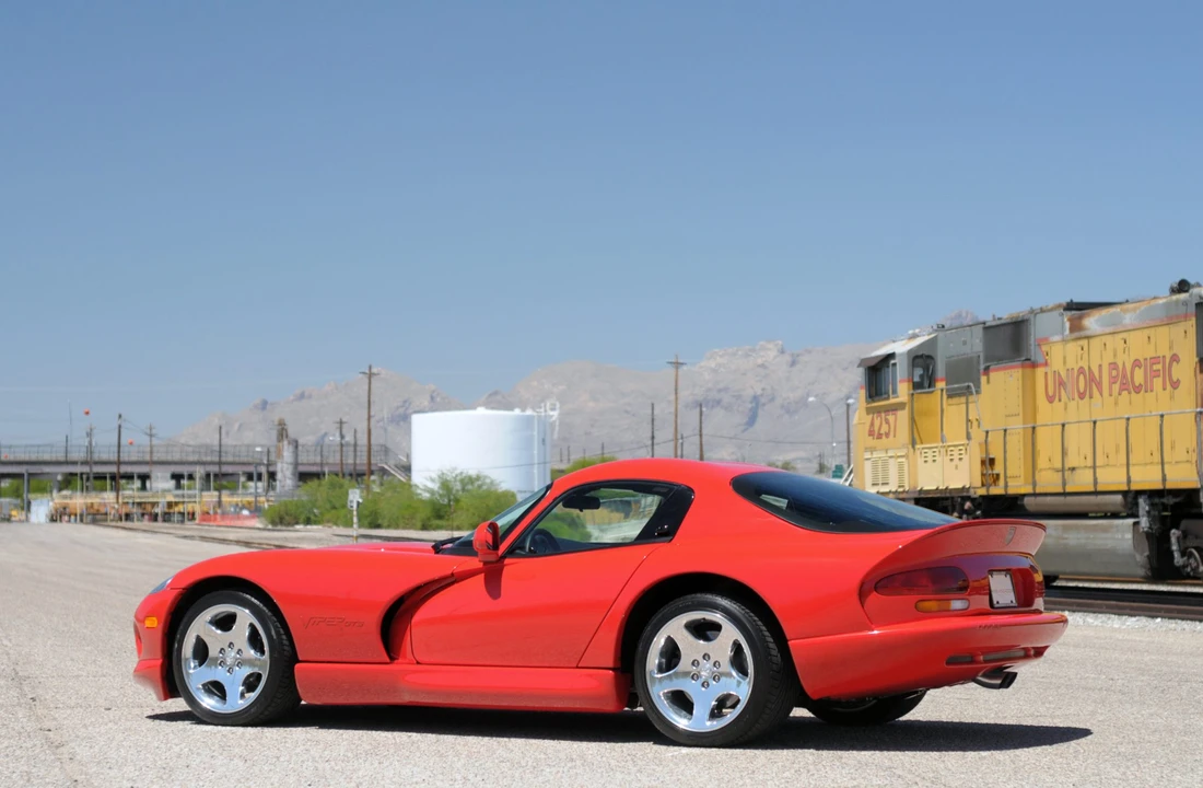 2001 Dodge Viper GTS 2nd Gen - Image 5 of 31
