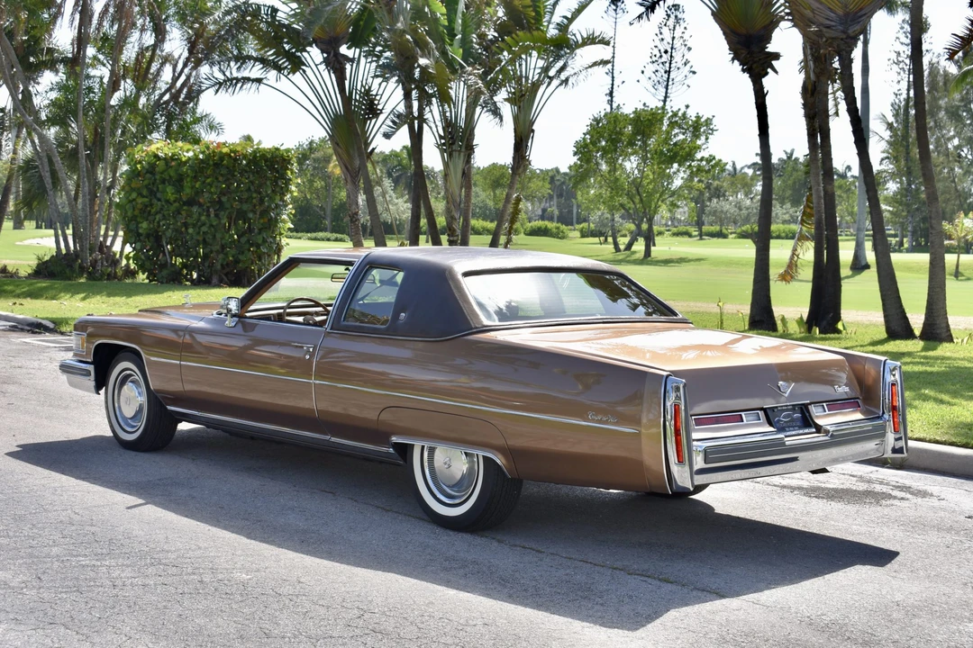 1976 Cadillac DeVille 4th Gen - Image 17 of 31