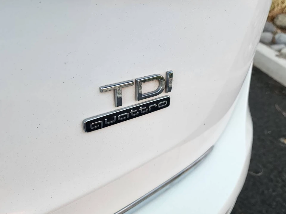 2015 Audi 8R Q5 - Image 5 of 22