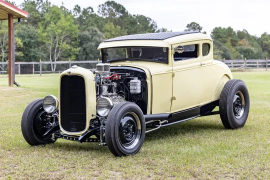 1931 Ford Model A 5-Window Coupe