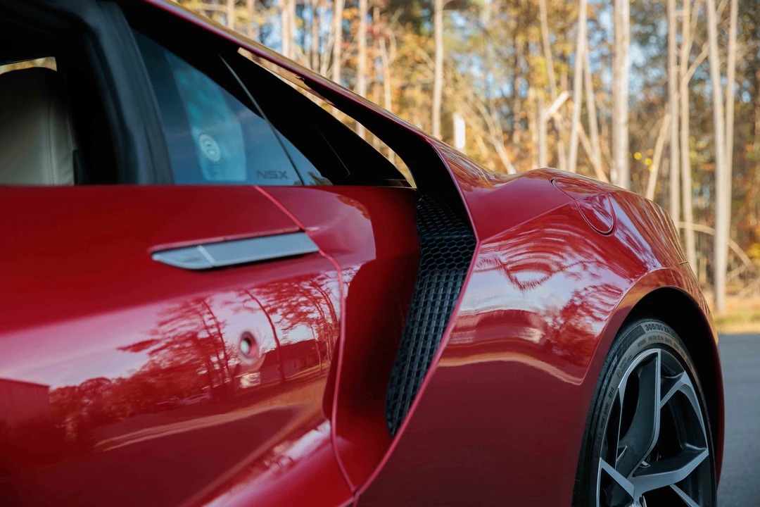 2017 Acura NC1 NSX - Image 19 of 31