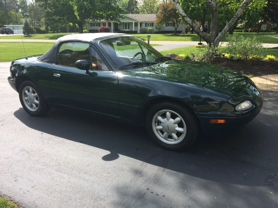 1991 Mazda NA MX-5 Miata - Image 2 of 31