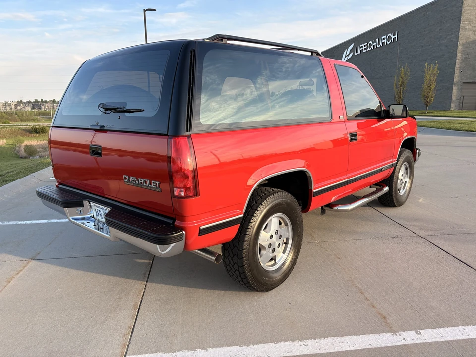 1992 Chevrolet K5 Blazer 3rd Gen - Image 24 of 31