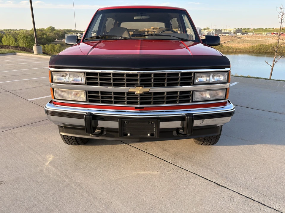 1992 Chevrolet K5 Blazer 3rd Gen - Image 6 of 31