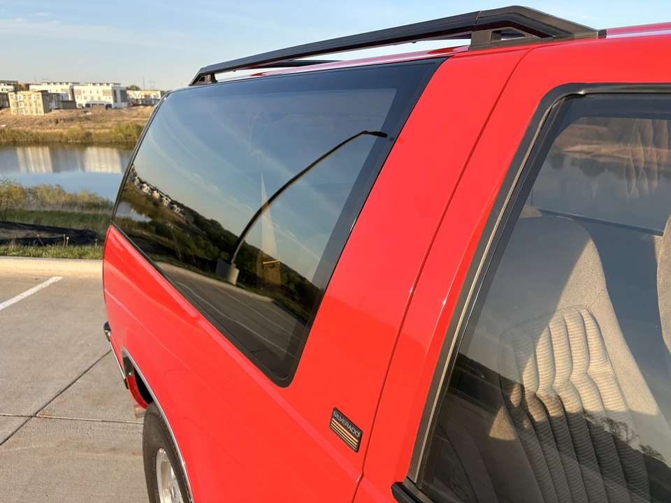 1992 Chevrolet K5 Blazer 3rd Gen - Image 23 of 31