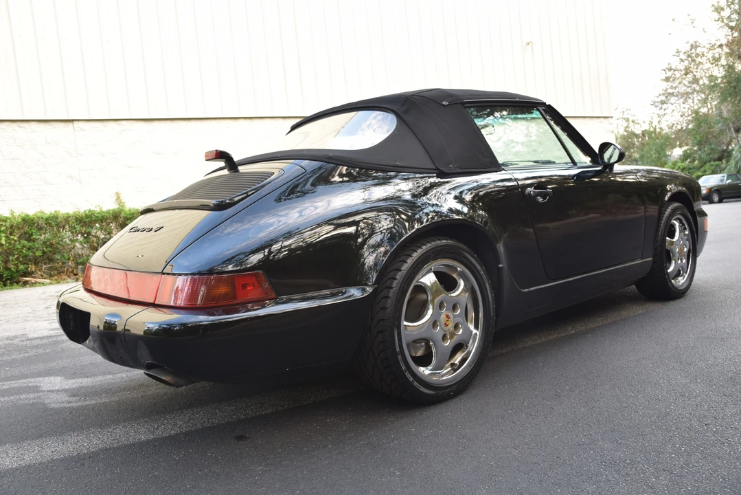 1993 Porsche 964 Carrera 4 - Image 9 of 31
