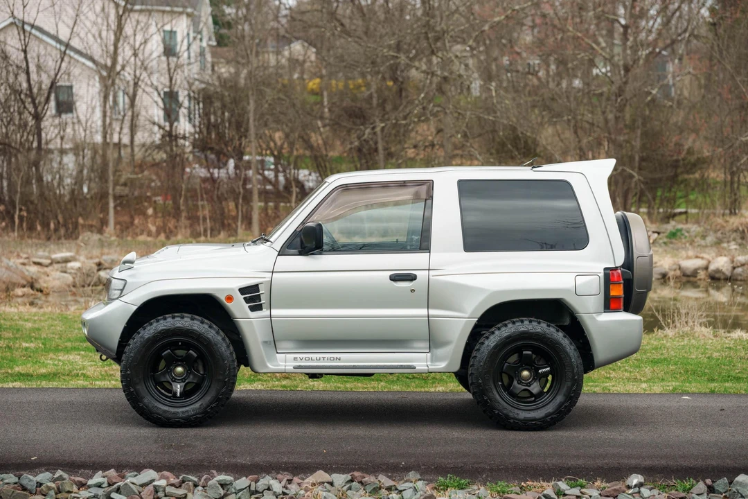 1997 Mitsubishi Pajero/Montero 2nd Gen - Image 16 of 31