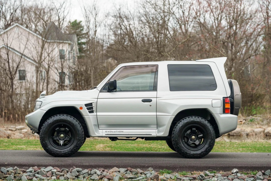 1997 Mitsubishi Pajero/Montero 2nd Gen - Image 14 of 31