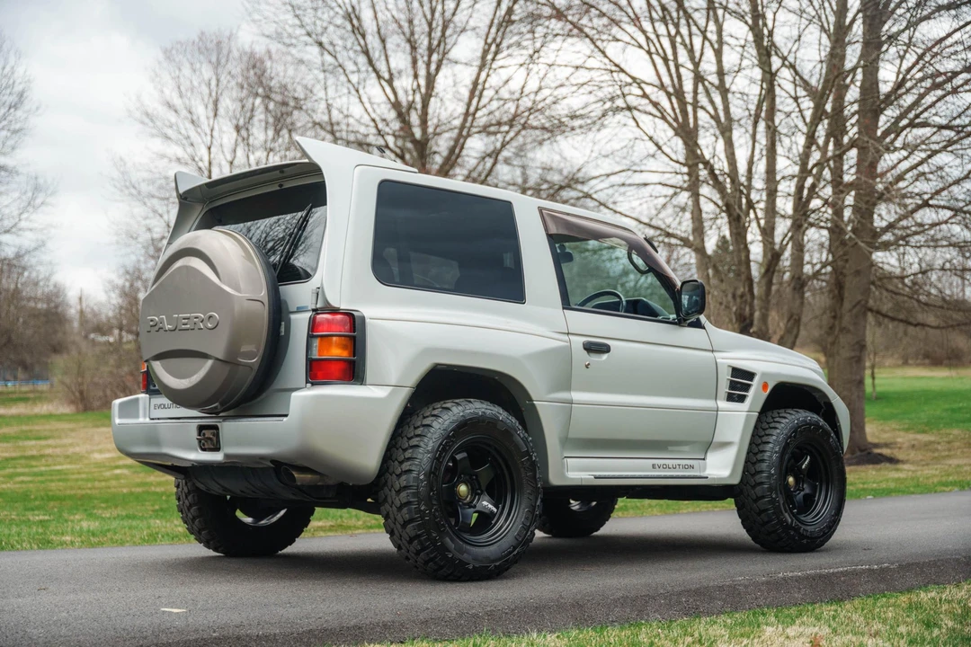 1997 Mitsubishi Pajero/Montero 2nd Gen - Image 30 of 31