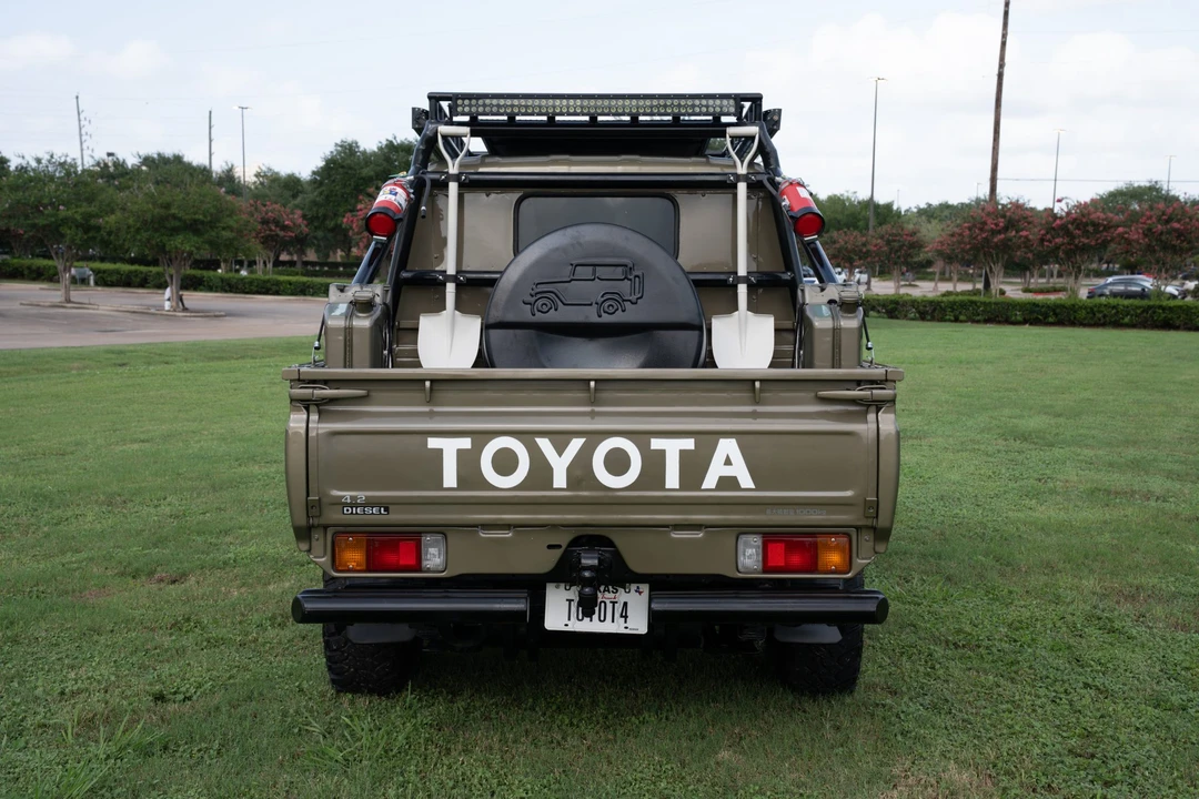 1999 Toyota J70 Land Cruiser - Image 15 of 31