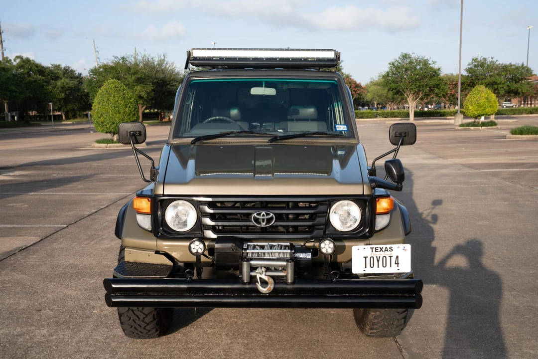 1999 Toyota J70 Land Cruiser - Image 6 of 31
