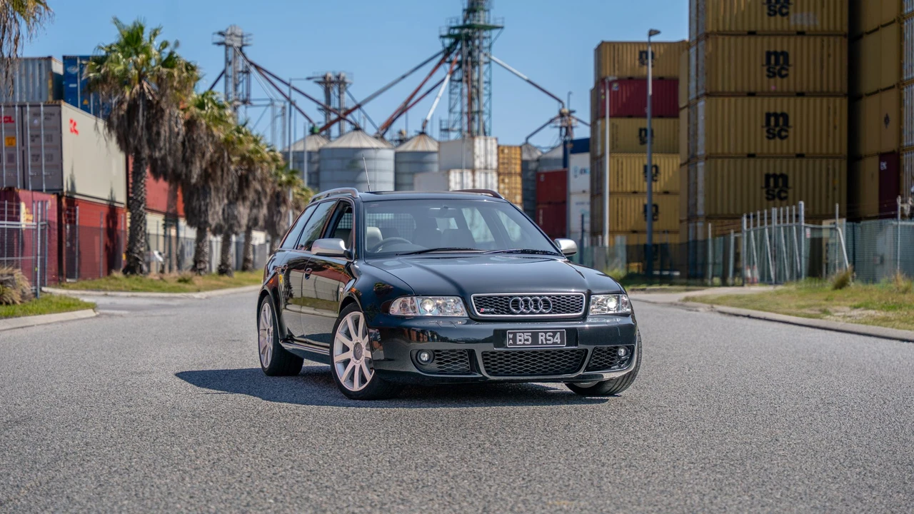 2001 Audi B5 RS4 Avant - Image 2 of 31