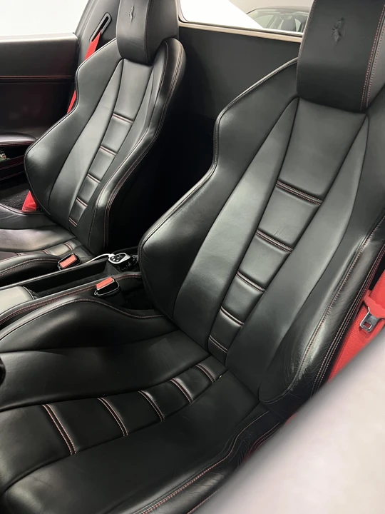 2015 Ferrari 458 Spider - Image 27 of 31