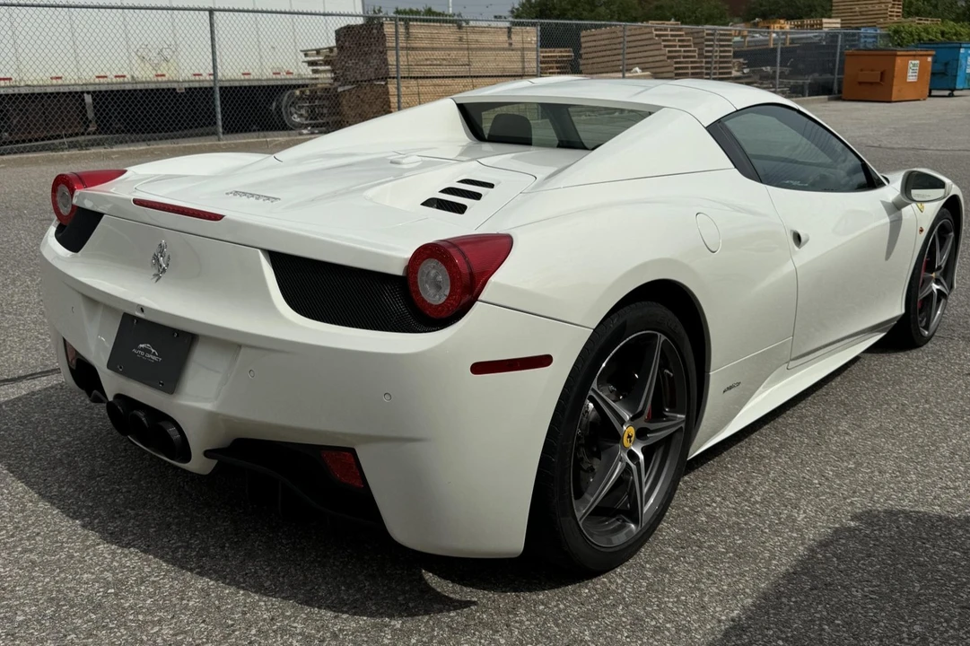 2015 Ferrari 458 Spider - Image 6 of 31