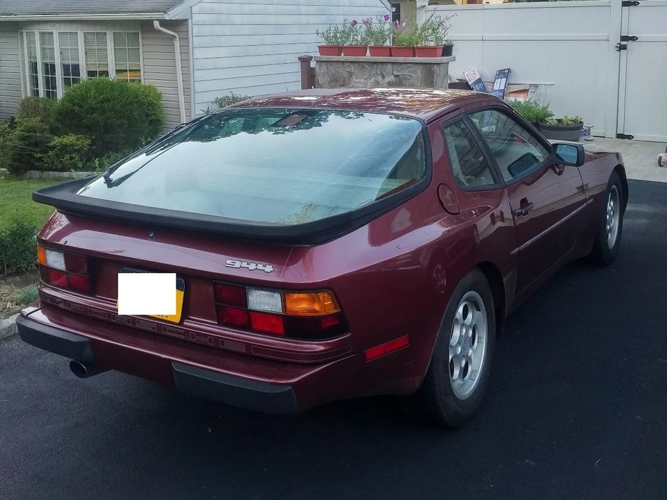 1986 Porsche 944 - Image 2 of 31