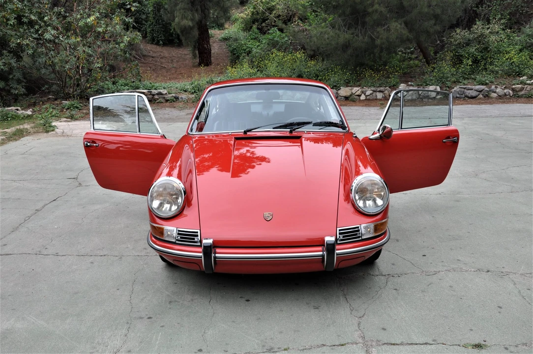 1970 Porsche 911 T F-Body LWB - Image 11 of 31