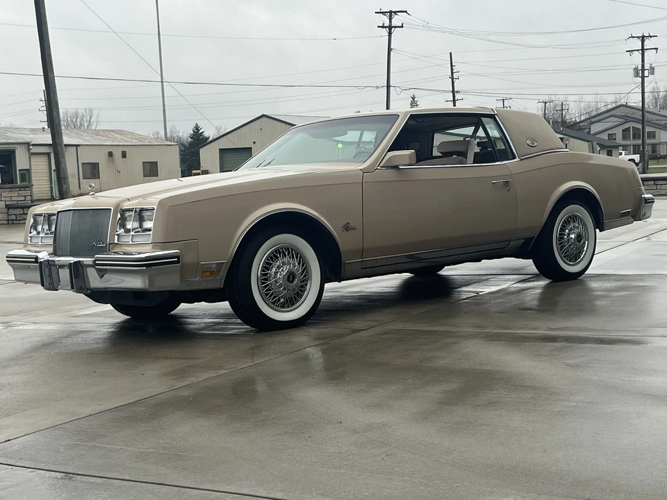 1985 Buick Riviera 4th-7th Gen - Image 12 of 31