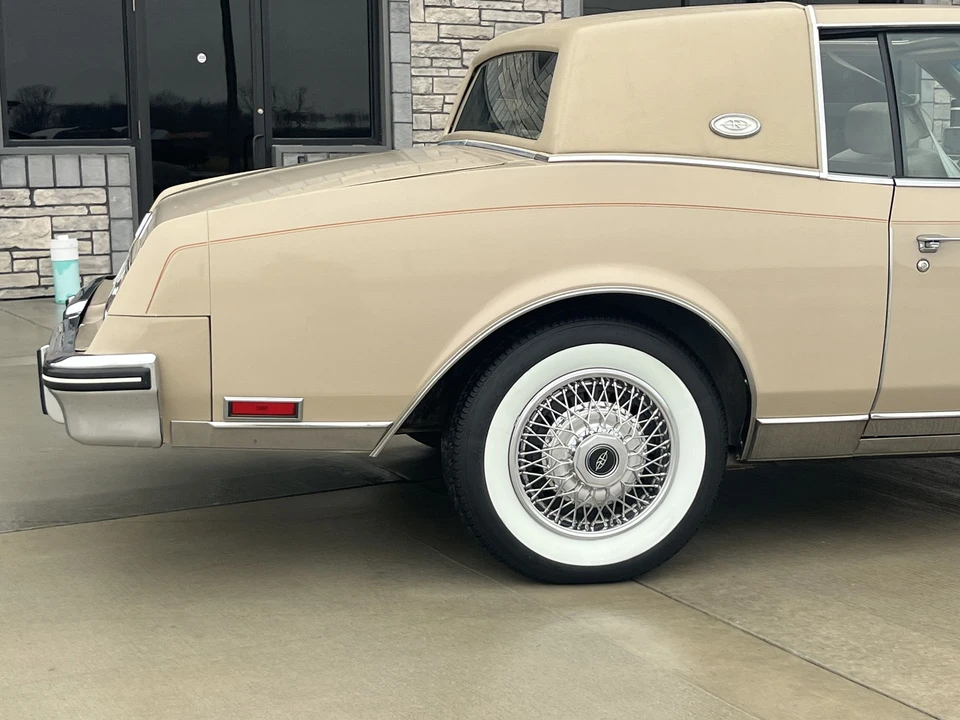 1985 Buick Riviera 4th-7th Gen - Image 27 of 31