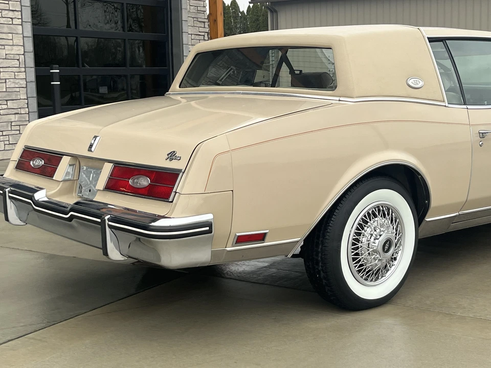 1985 Buick Riviera 4th-7th Gen - Image 28 of 31