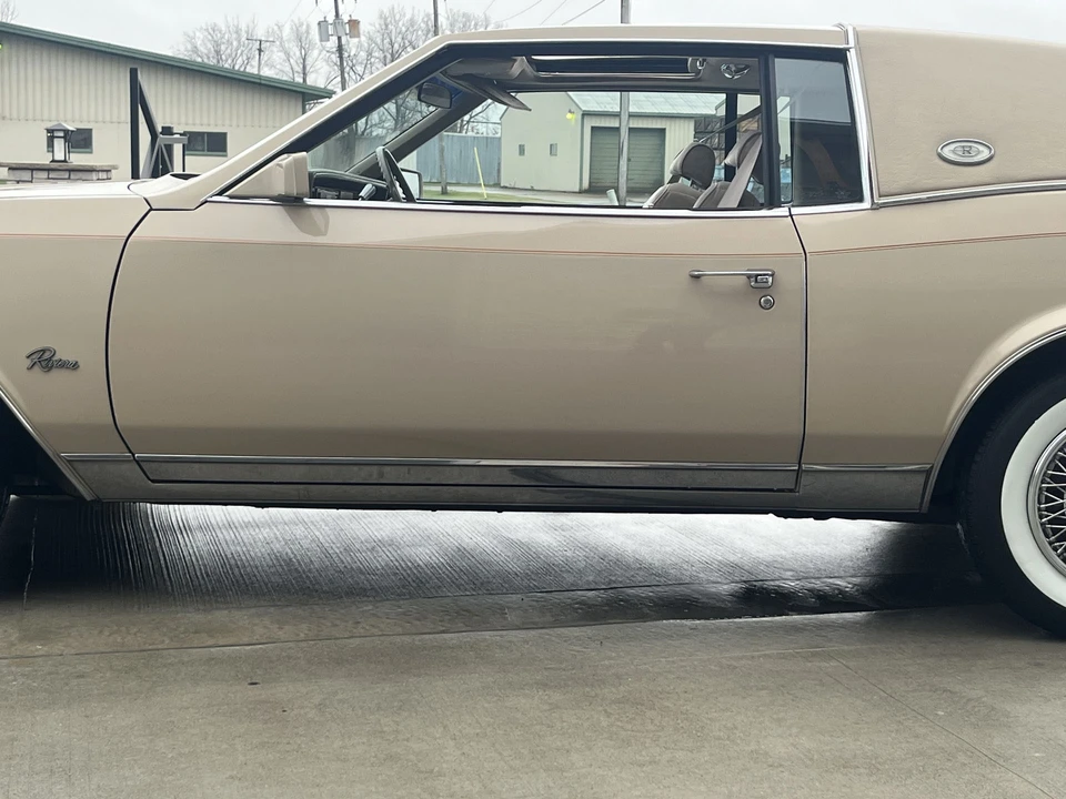 1985 Buick Riviera 4th-7th Gen - Image 30 of 31