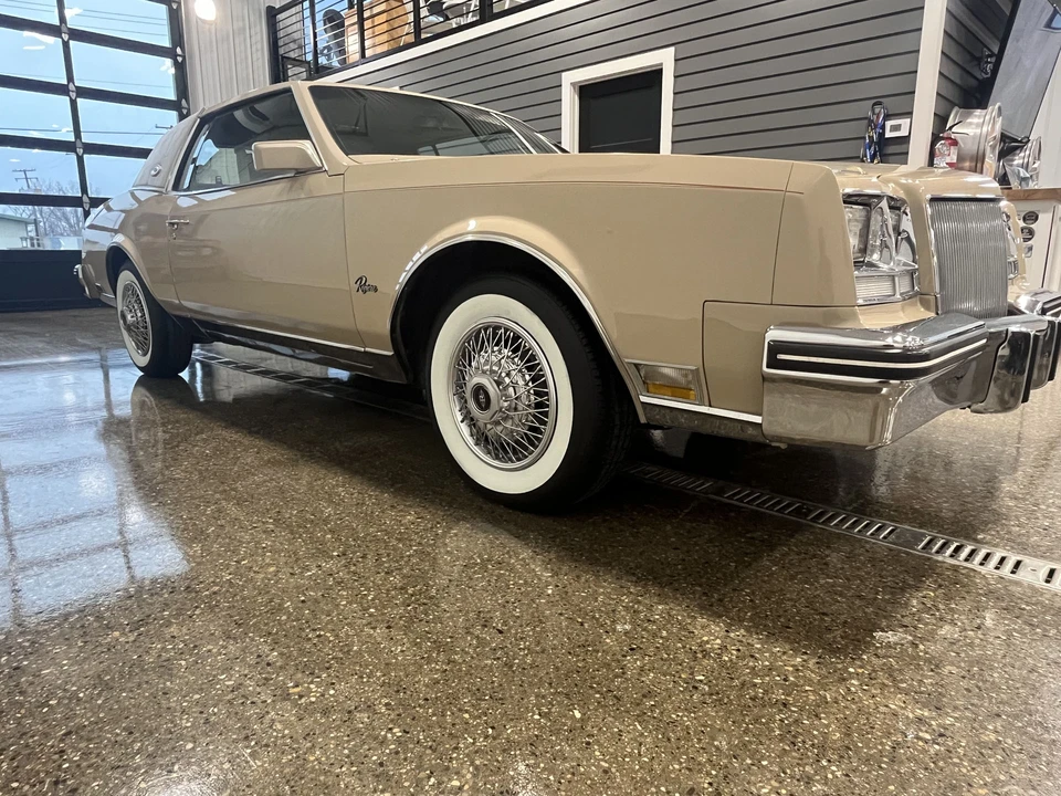 1985 Buick Riviera 4th-7th Gen - Image 21 of 31