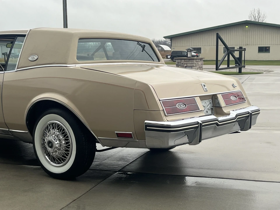 1985 Buick Riviera 4th-7th Gen - Image 29 of 31