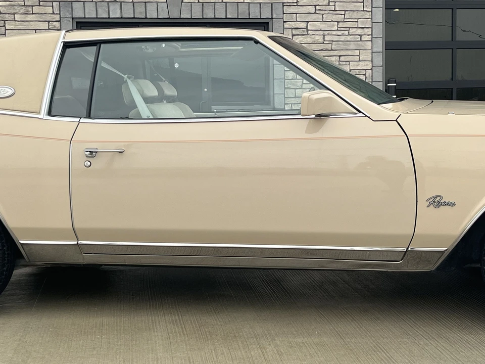 1985 Buick Riviera 4th-7th Gen - Image 26 of 31
