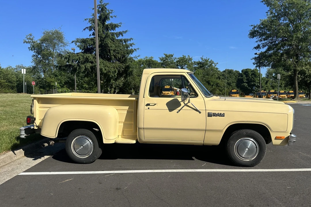 1985 Dodge Ram 1st Gen - Image 26 of 31