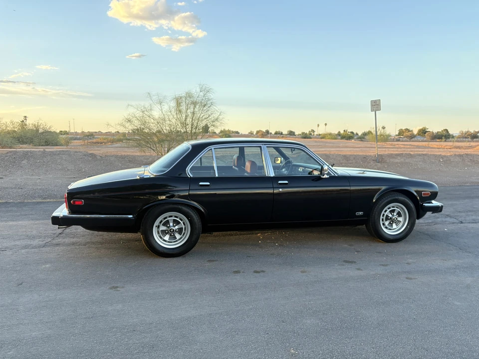 1985 Jaguar XJ Series 3 - Image 13 of 31