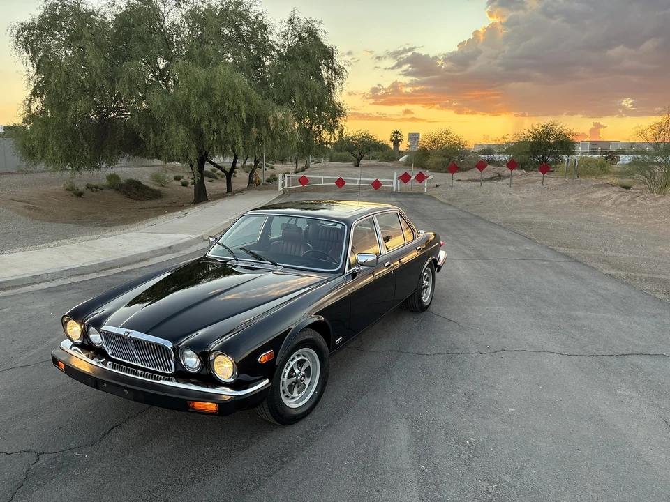 1985 Jaguar XJ Series 3 - Image 22 of 31