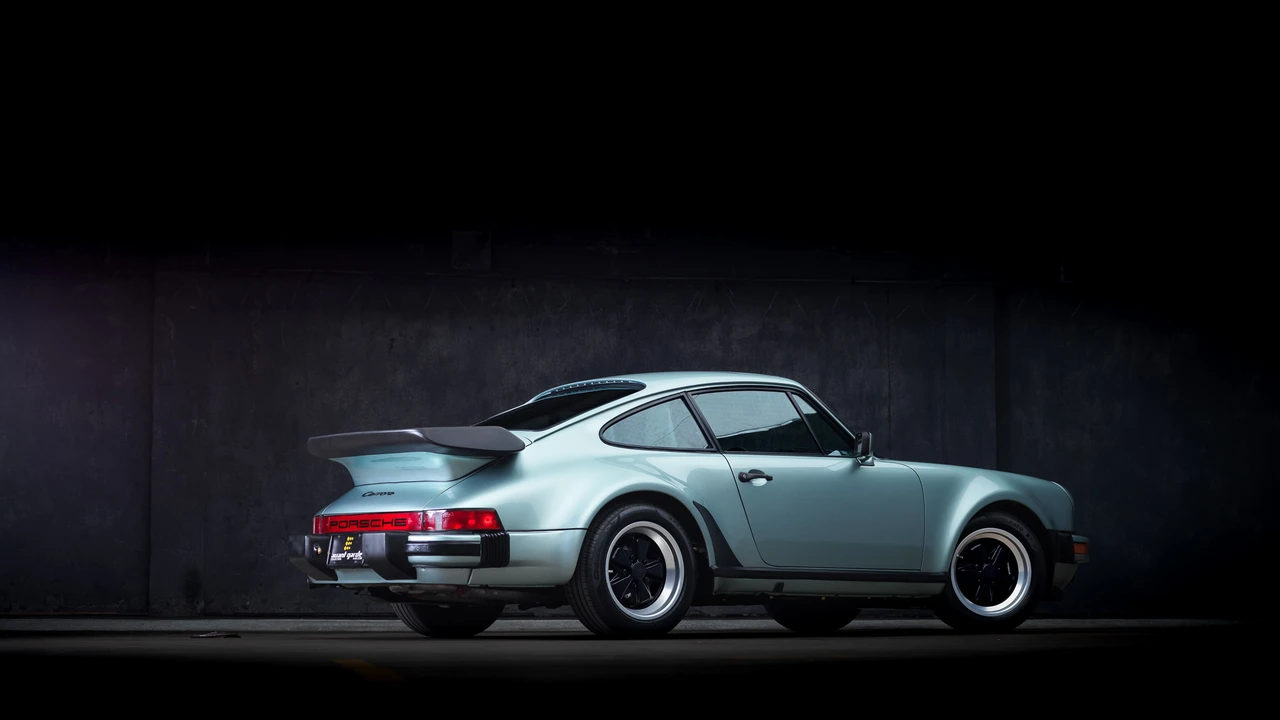 1985 Porsche 911 Carrera 3.2 - Image 28 of 31