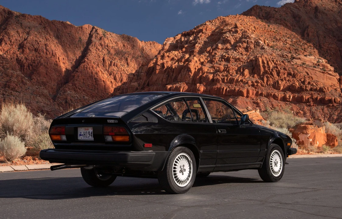 1986 Alfa Romeo Alfetta GT - Image 15 of 31