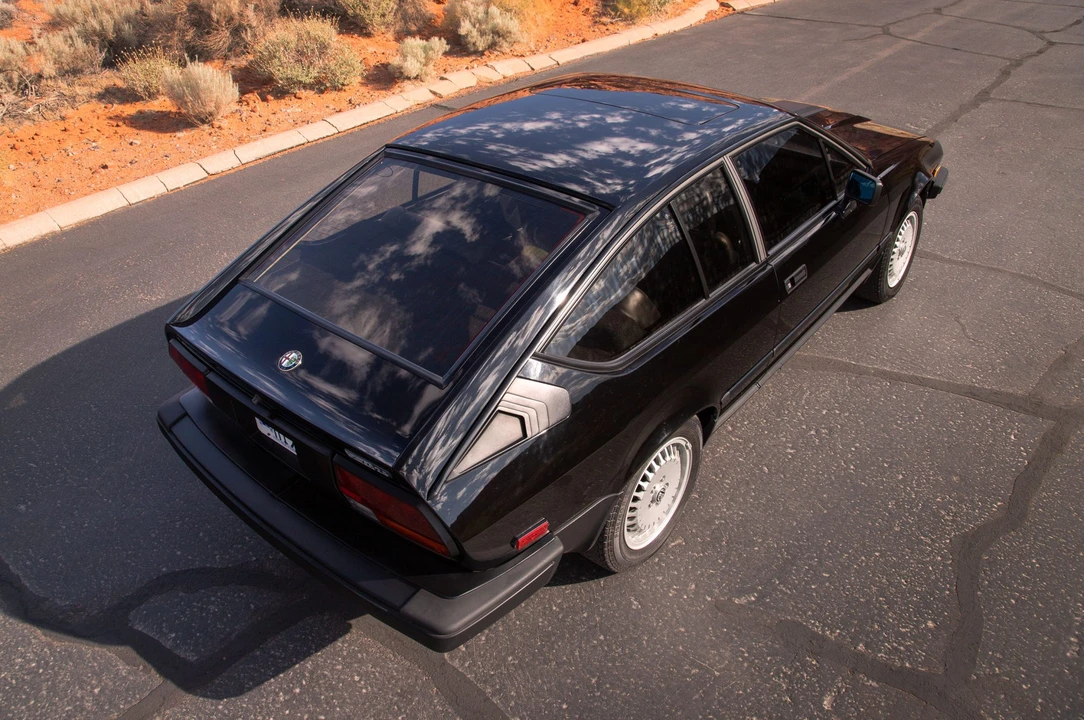 1986 Alfa Romeo Alfetta GT - Image 14 of 31