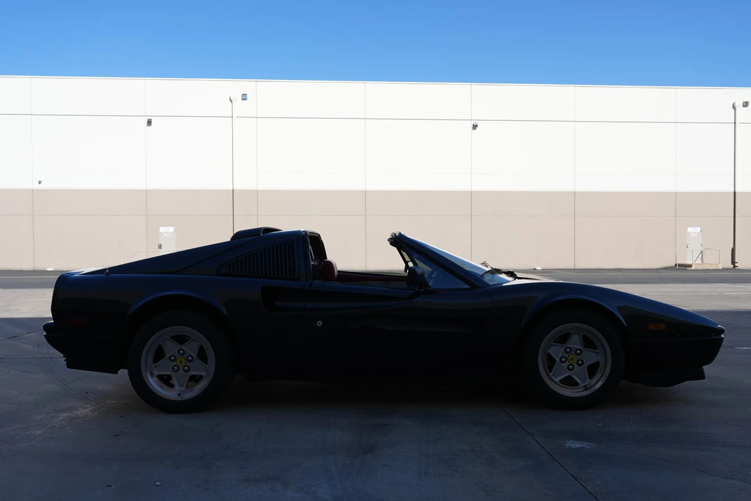 1986 Ferrari 328 GTS - Image 10 of 31
