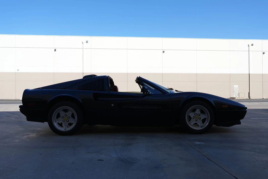 1986 Ferrari 328 GTS - Image 11 of 31
