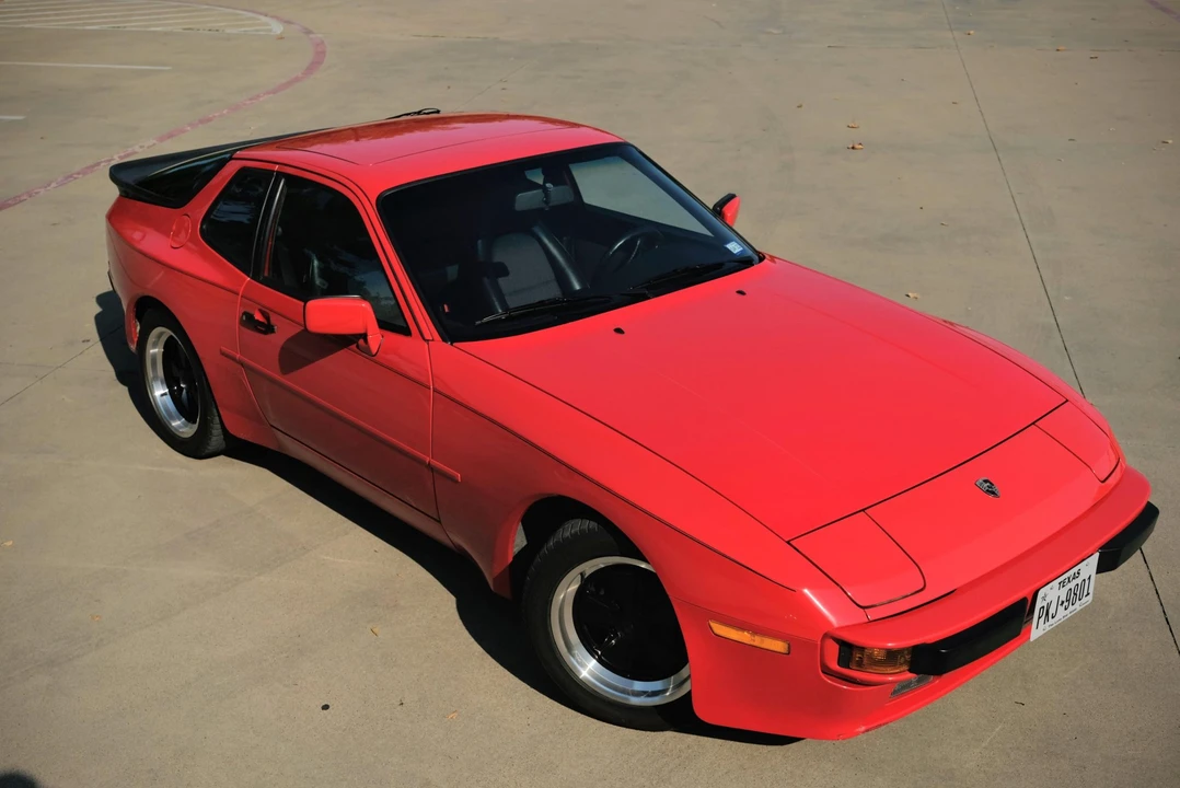 1986 Porsche 944 - Image 25 of 31