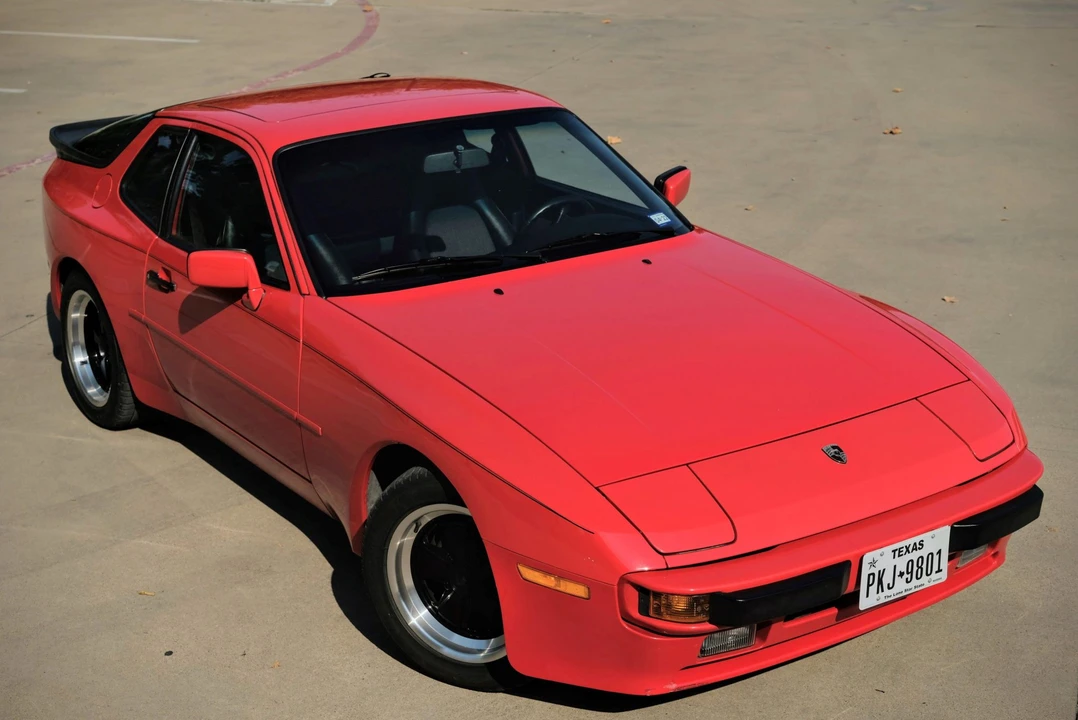 1986 Porsche 944 - Image 24 of 31
