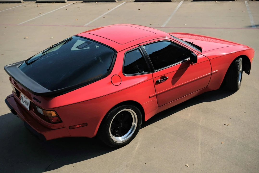 1986 Porsche 944 - Image 18 of 31