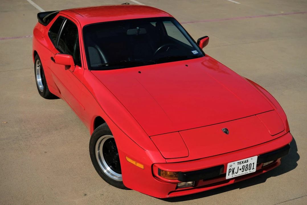1986 Porsche 944 - Image 26 of 31