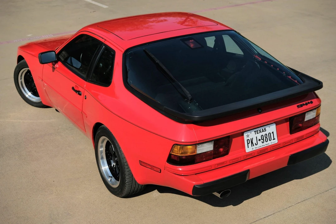 1986 Porsche 944 - Image 12 of 31