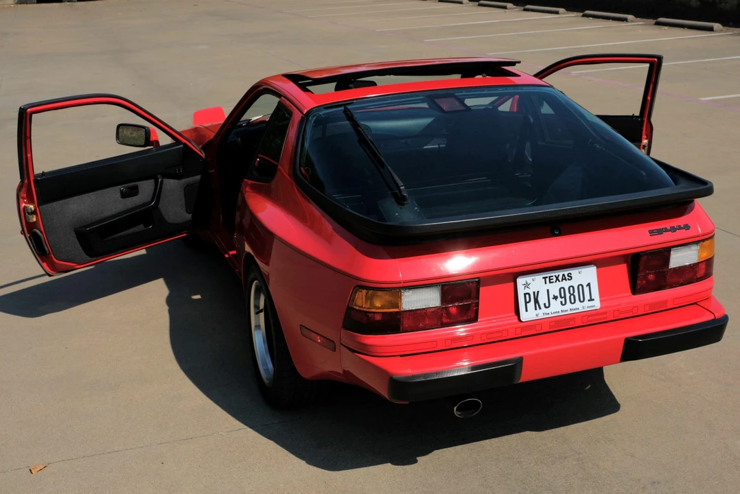 1986 Porsche 944 - Image 30 of 31