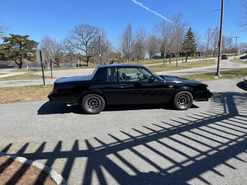 1987 Buick Grand National - Image 10 of 31