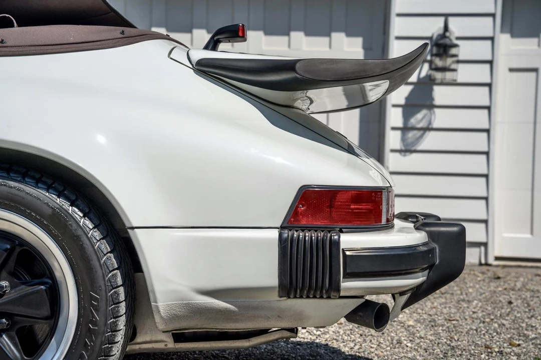 1987 Porsche 911 Carrera 3.2 - Image 28 of 31