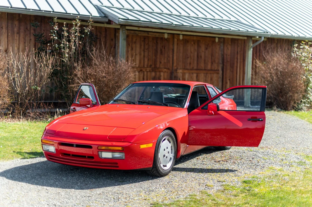 1987 Porsche 944 Turbo - Image 10 of 31