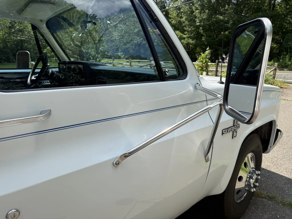 1988 Chevrolet C/K 4th Gen - Image 25 of 31